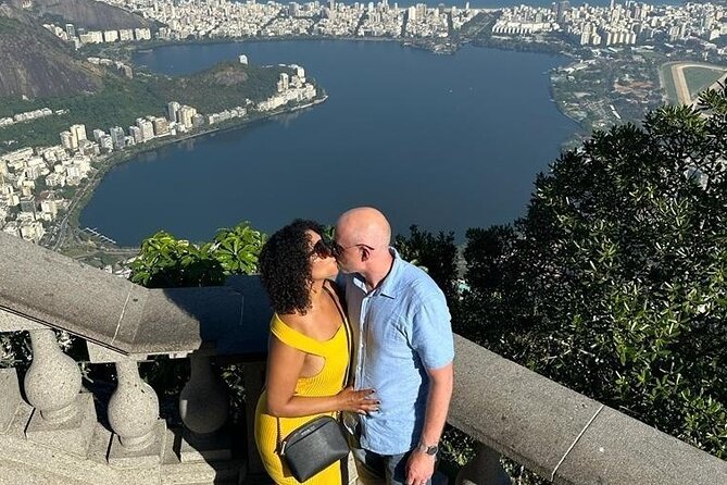 1 day tour Rio de Janeiro to Christ and Cable car and much more - Lunch at Fagulha Grill & Pizza: included meal, extra costs for drinks