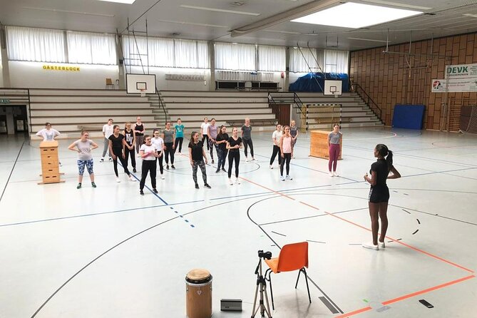 1 Hour Samba Class in Rio de Janeiro - Studio Comfort, Views, and the Little Perks