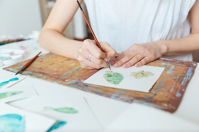 1-hour Watercolor Class with a View of Sugarloaf Mountain - Stop 3: Aterro do Flamengo, finishing touches and your keepable souvenir