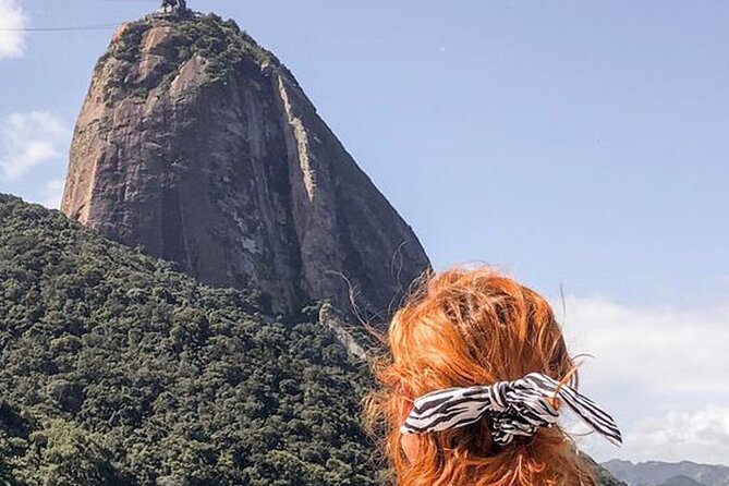 1-hour Watercolor Class with a View of Sugarloaf Mountain - Kiosque ZeroNove and the meeting spot near Parcão do Flamengo