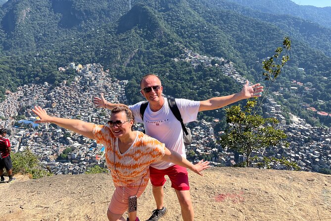2h30 circuit in the Vidigal Favela - Exploring Vidigal alleys: architecture, life philosophy, and how it all connects