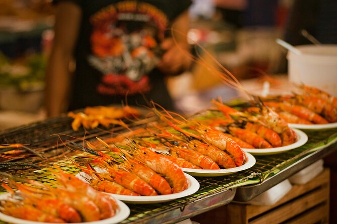 3hr Brazilian Seafood BBQ Class with Unlimited Caipirinhas in Rio - The Instructors: Chef Hayza and Carina Bring the Heat