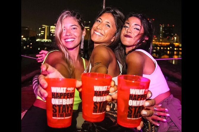 4 Hour Boat Party in Rio de Janeiro - Getting there and working the 4-hour clock
