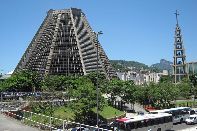 9-hour Private Full Day Tour of Rio - by Alan Denis - Santa Teresa, with streets that feel like another world