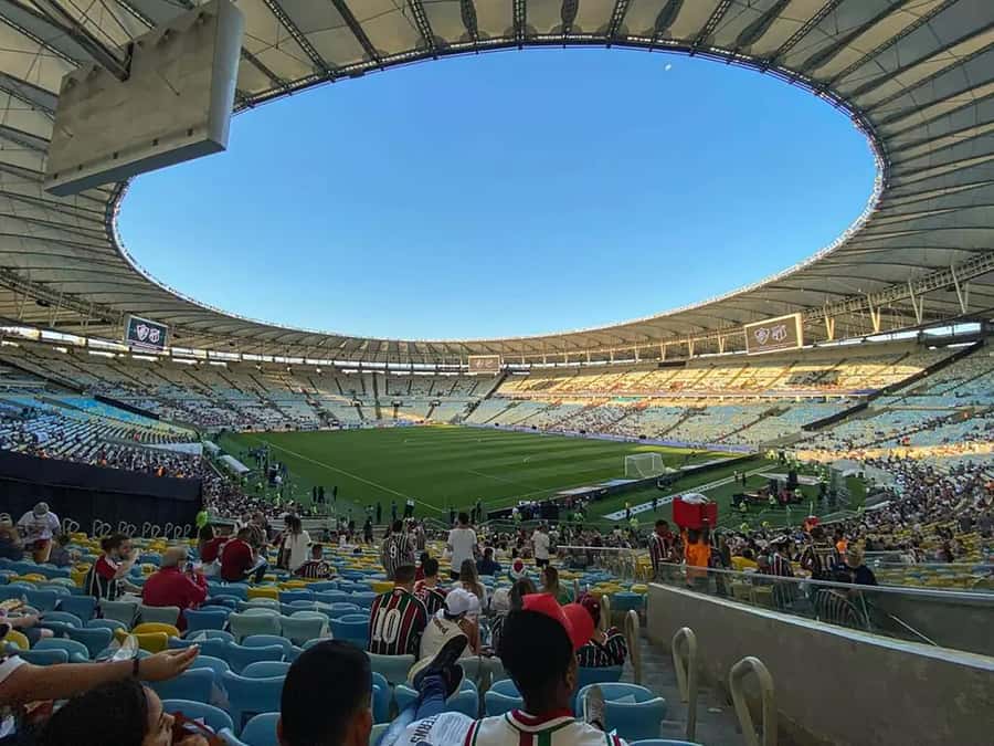 A day in Rio: A complete city tour - Maracanã Stadium and the Metropolitan Cathedral: sports and architecture in one route