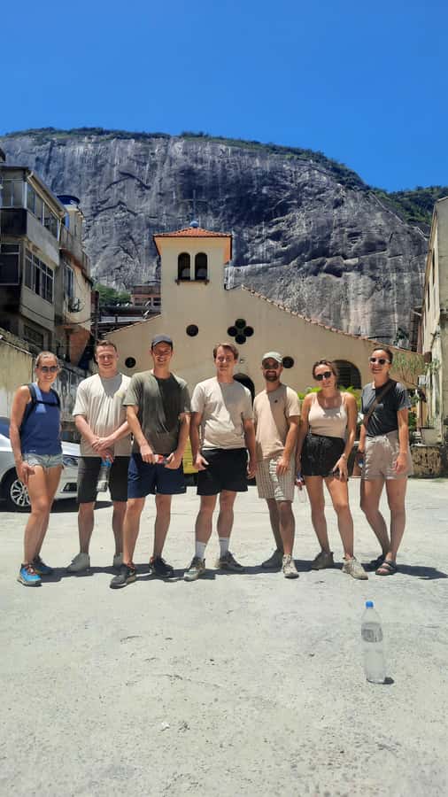 A Walk in the Rocinha Favela: Women Leading the Way - Meeting at Av. Niemeyer: starting point and what to expect in the first 10 minutes