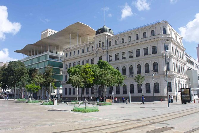 Afro Walking Tour - Samba and resistance (Pedra do Sal) - New port of the city and UNESCO heritage: seeing the city reinvent itself