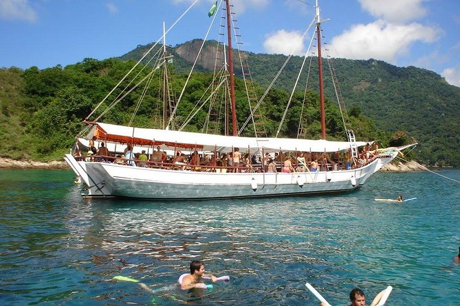 Angra dos Reis and Ilha Grande, Boat Ride from Rio Lunch and Transport - Cataguas Island bath stop: how to use 40 minutes well