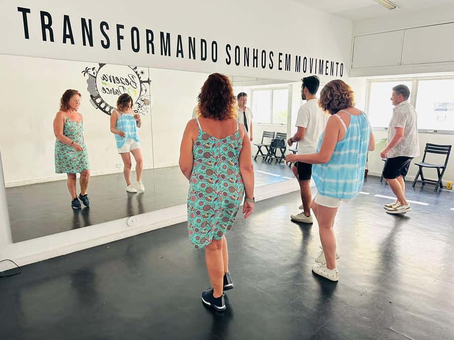 Aula de samba no pé - Bezerra Dance - Your One-Hour Samba Class in Copacabana: What It Feels Like