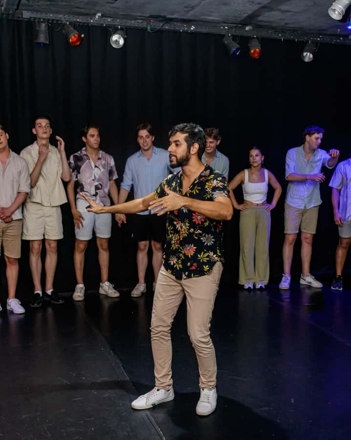 Aula de samba no pé - Bezerra Dance - What Happens During the Class (and Why It Works for Beginners)