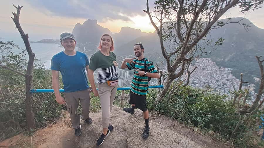 AVenturismo 2 Irmãos hill + Vidigal Favela - Price and value: why $48 for 4 hours can make sense