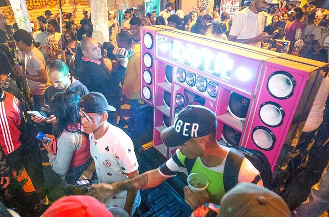 Baile Funk party in Favelas of Rio De Janeiro - What you actually do at the party
