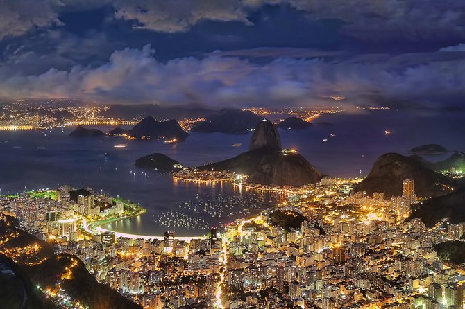 Boat Party by Night in Rio de Janeiro Admission & Transfer - Food, Comfort, and the Reality of Staying On Board