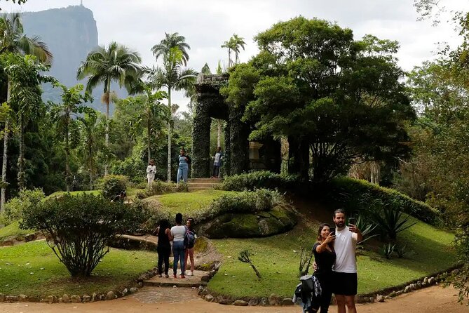 Botanical Garden and Tijuca Forest: Nature in Rio de Janeiro - Sensorial Garden, Lake Frei Leandro, and the Chafariz Central Moment