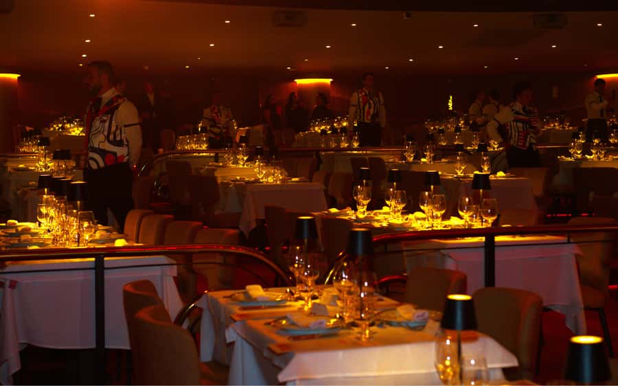 By Night Tour: Roxy Dinner Show & Transfer - Food and value: does $174 feel fair?