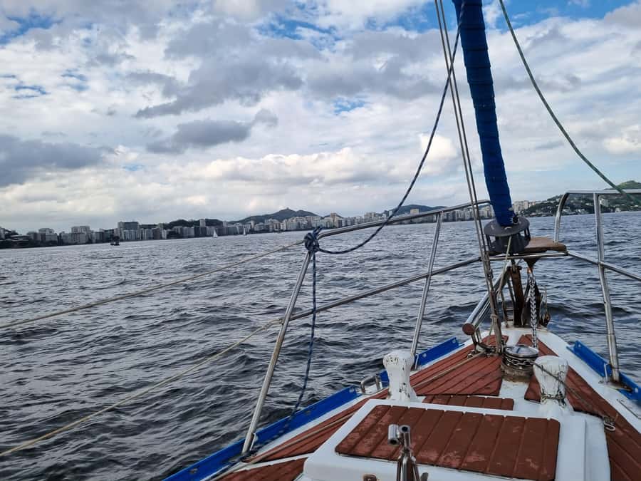 Cariocando de Veleiro no Rio de Janeiro - Who should book this 3-hour Cariocando de Veleiro sail