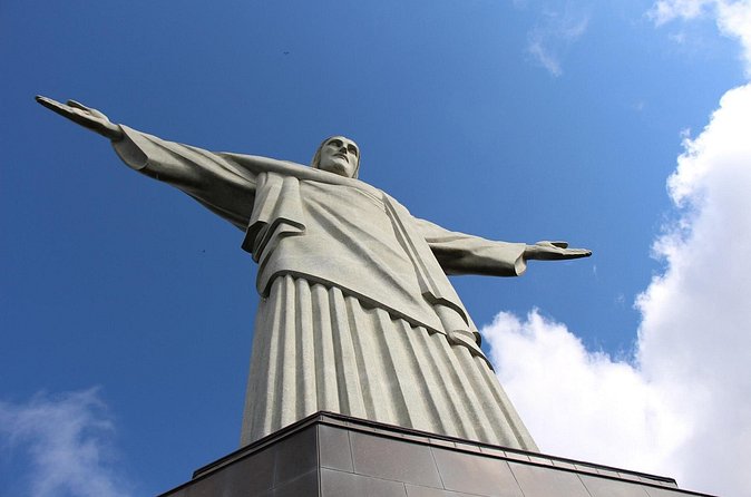 Christ the Redeemer and Selaron Half-Day City Tour - Santa Teresa: Narrow Streets, Small Shops, Easy Wandering