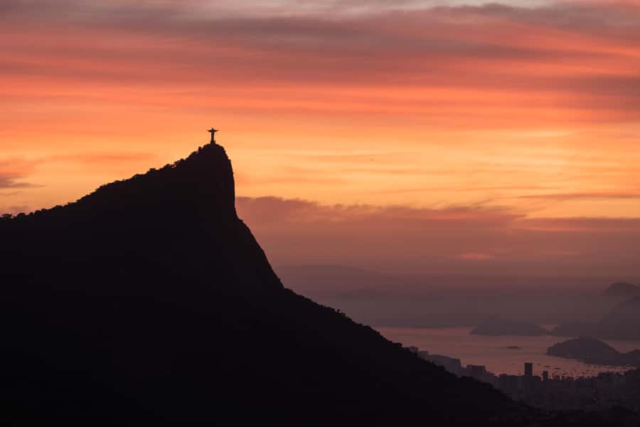 Christ the Redeemer Hiking: Journey to Rio's Iconic Landmark - Why a guided Corcovado hike is worth the price