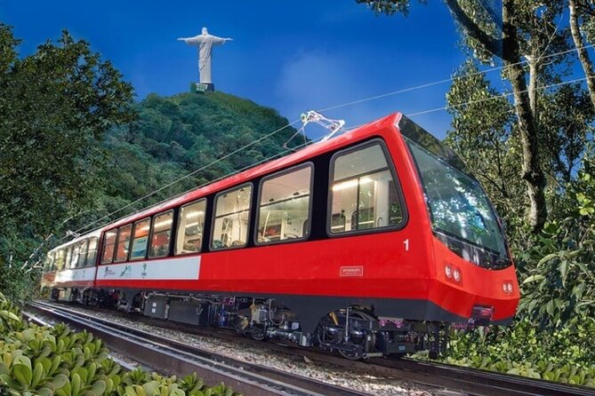City Tour Full VIP - Corcovado Train + Churrascaria Rodízio - Corcovado by train to Christ the Redeemer
