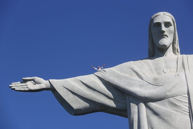 Corcovado & Favela Tour with Transfer - Getting from your hotel to Corcovado, fast and organized