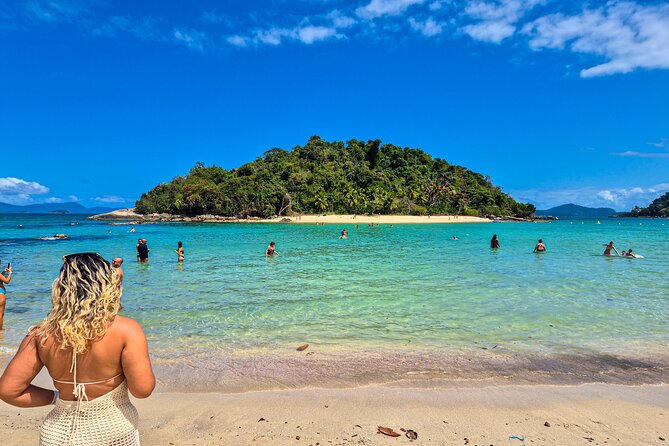 Day Use VIP to Angra dos Reis - Small Group Beach Tour - Abraão Village after the last swim