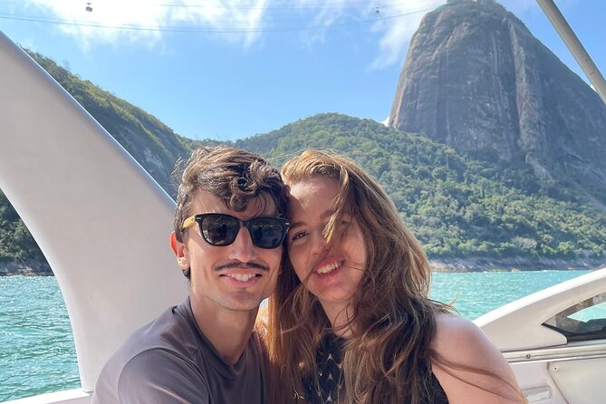 DE Lancha Tour in Rio DE Janeiro with Beer and Snacks - Flamengo and Urca pass-by: the warm-up stretch that sets the tone