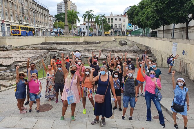 Discover Rio Little Africa: A Cultural and Historical Journey - Stop 1 to 2: Prainha’s statue to Pedra do Sal’s samba origins