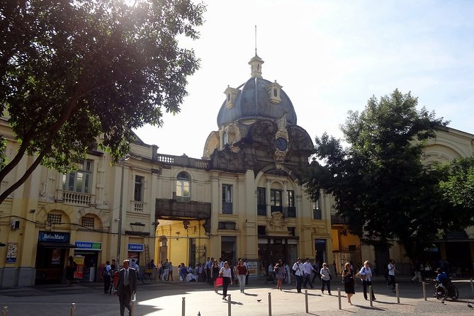 Discover the Real Rio de Janeiro Walking Tour - CCBB Rio de Janeiro: an opulent building break