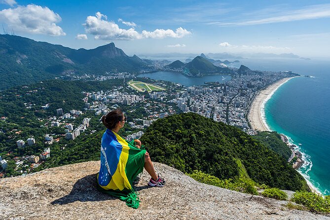 Dois Irmãos Hiking + Favela Tour (Two Brothers Hill) - Getting There: Sheraton Pickup and the Vintage VW Minibus