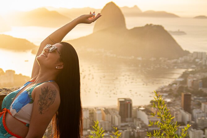 Dona Marta's sunrise, undisturbed Christ the Redeemer and more - Sunrise at Mirante Dona Marta, the Rio moment most people miss