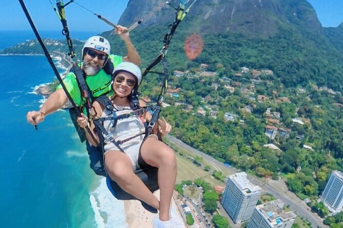 Double flight from Parapente in Pietra Bonita in Rio de Janeiro - The Tijuca Forest Stone Ramp: Calm Before the Lift