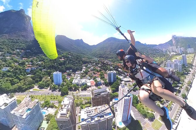 Double parachute flights in Rio de Janeiro - Weather and timing: the one variable you cannot control
