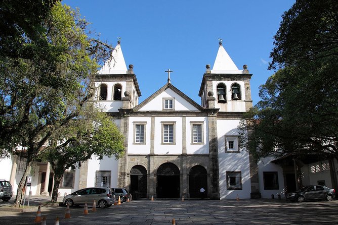 Downtown Ancient Rio Tour with Hotel pick-up and drop-off - Cinelandia Square to Theatro Municipal: the grand facade starter pack