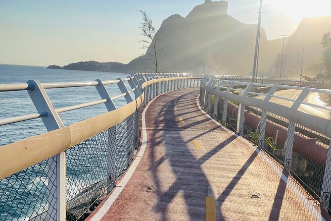 E-Bike Ride: Beaches and Lagoon - Ipanema and Arpoador Rock: The Beach Icon Moment