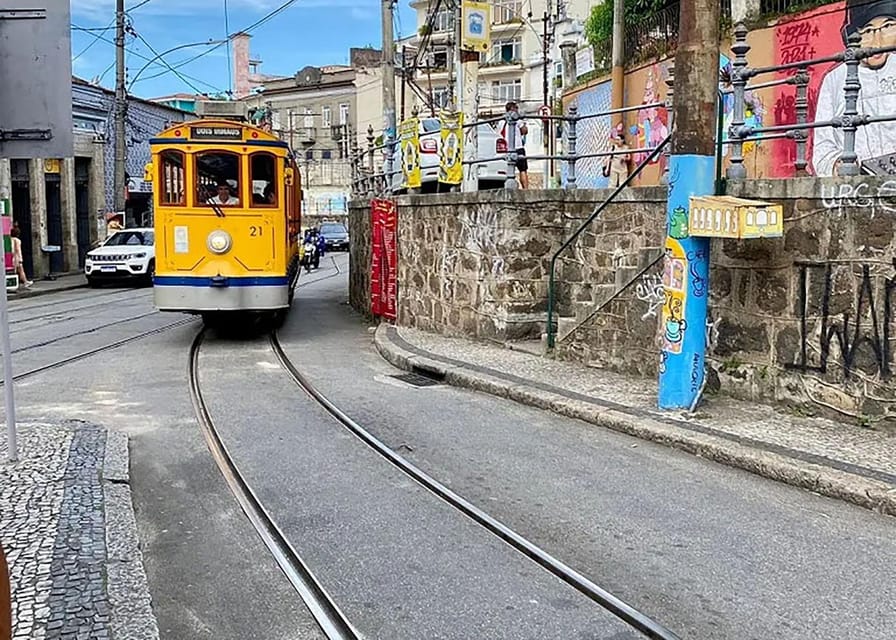 Explore Santa Teresa: Walking Tour - Rua Laurinda Santos Lôbo: murals, galleries, and buying without guesswork