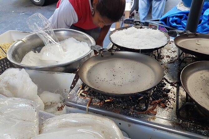 Farmers Market and Local Street Food - Who should book this market and street food experience