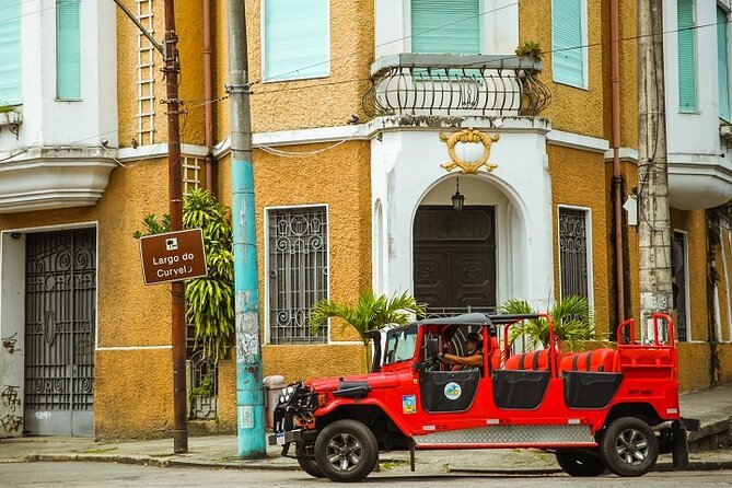 Favela Jeep Tour to Rocinha and Capoeira with Local Culture - Inside Rocinha: daily life, crafts, and what you actually learn