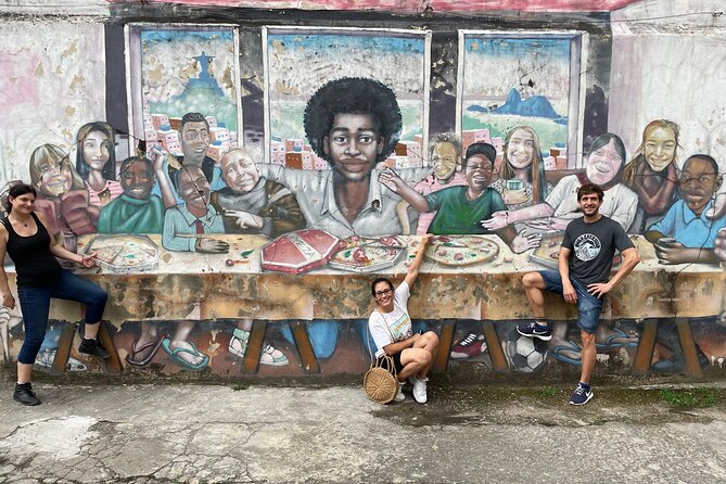 Favela Rocinha Walking Tour - Stop 1: Favela da Rocinha, Corners, Challenges, and Community Projects