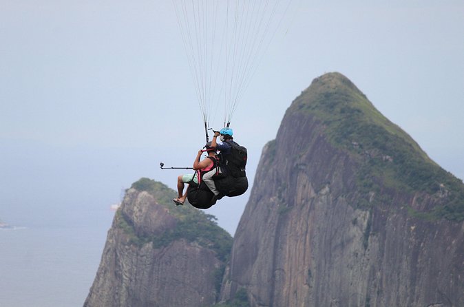Free Flight DE Parapente in São Conrado Rio DE Janeiro - The Flight Experience: Views Between Pedra da Gávea and the Sea