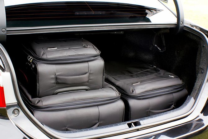 From GIG Airport: exclusive shuttle to Rio de Janeiro hotels (South area) - Private Means Less Waiting, More Control