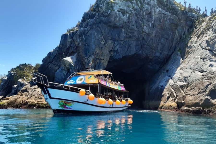 From Rio: Arraial do Cabo Day Trip with Boat Tour - Weather reality: rain or shine, but wind changes everything