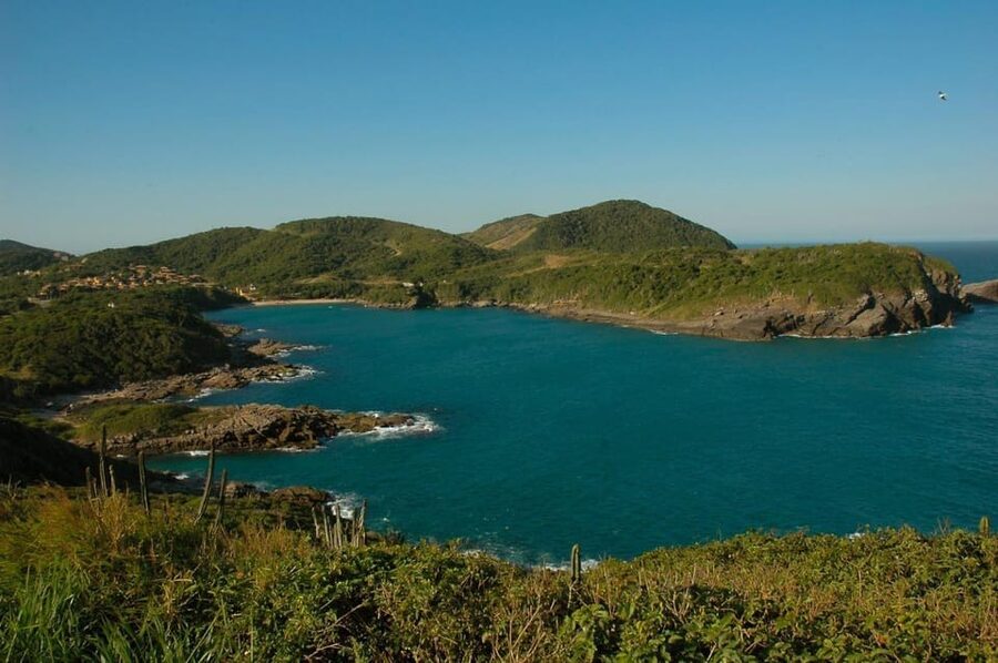From Rio: Buzios Beaches Day Trip with Boat Ride and Lunch - What lunch is like, and how to handle drinks and dessert