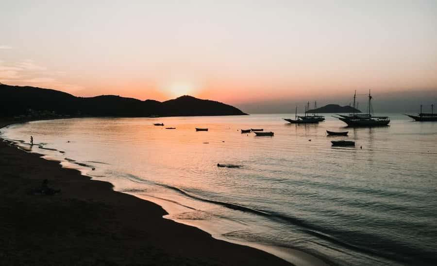 From Rio: Buzios Beaches Day Trip with Boat Ride and Lunch - Azeda and Azedinha: lemon-green water and easy beach vibes