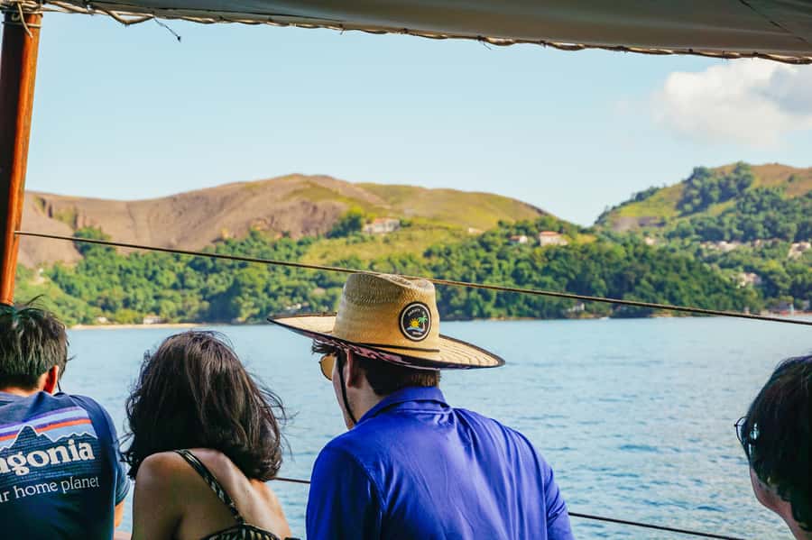 From Rio de Janeiro: Angra dos Reis Boat Trip with Lunch - On the Schooner: Cruise Through the Angra dos Reis Island Maze
