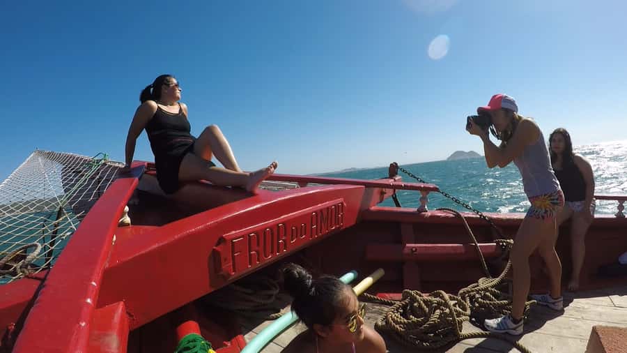 From Rio de Janeiro: Búzios Full-Day Boat Tour - Boarding a big schooner and settling into the party vibe