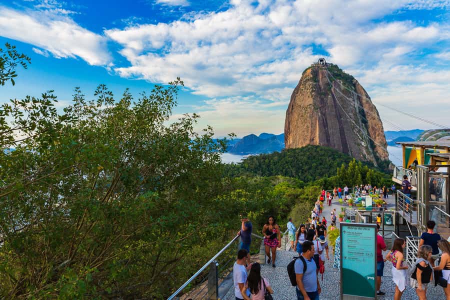 From Rio de Janeiro: Sugarloaf Mountain Tour with Cable Car - First Cable Car to Urca Hill (220 m): The City in Layers