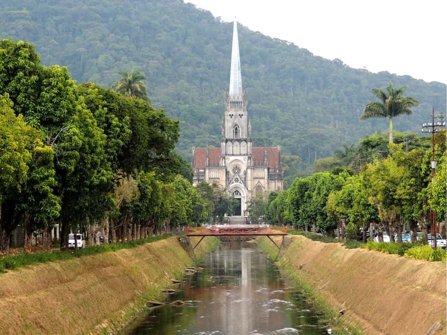 From Rio: Full-Day Tour to The Imperial City of Petrópolis - The drive up from Rio: timing, group size, and expectations