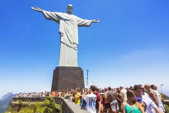 Full-Day Corcovado and Sugarloaf Tour with Barbecue Lunch - Morning setup: starting in Copacabana at 8:00 am