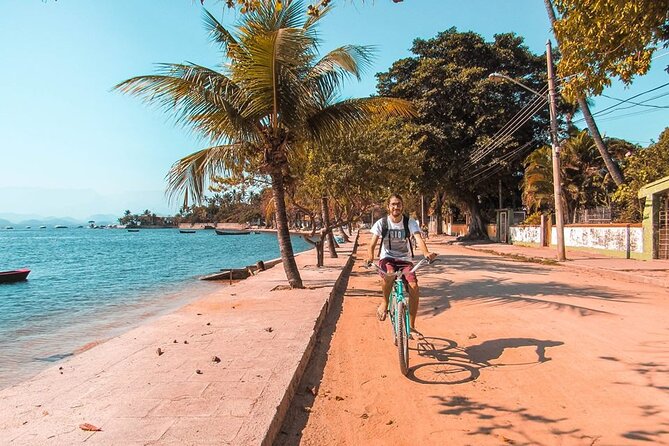 Full-Day Guided Tour of Ilha de Paquetá with Pick Up - Paróquia Senhor Bom Jesus do Monte: 1763 roots with a neo-gothic interior