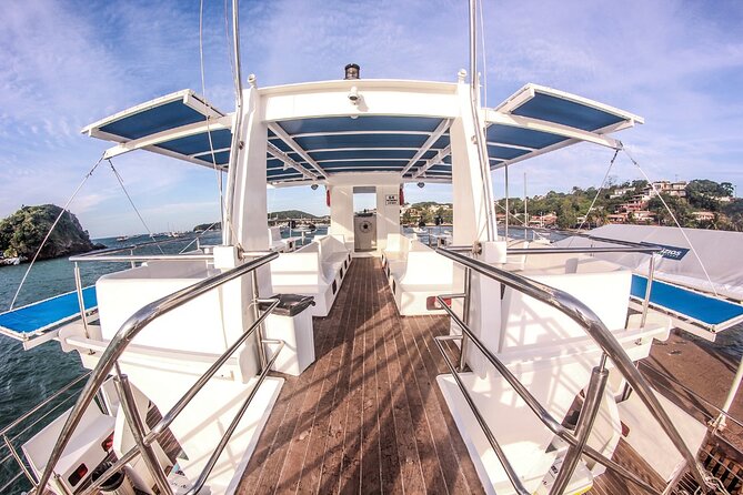 Full Day in Búzios with Catamaran Tour and Lunch - Swim Stops That Break Up the Day: João Fernandes, Ilha Feia, Praia da Tartaruga
